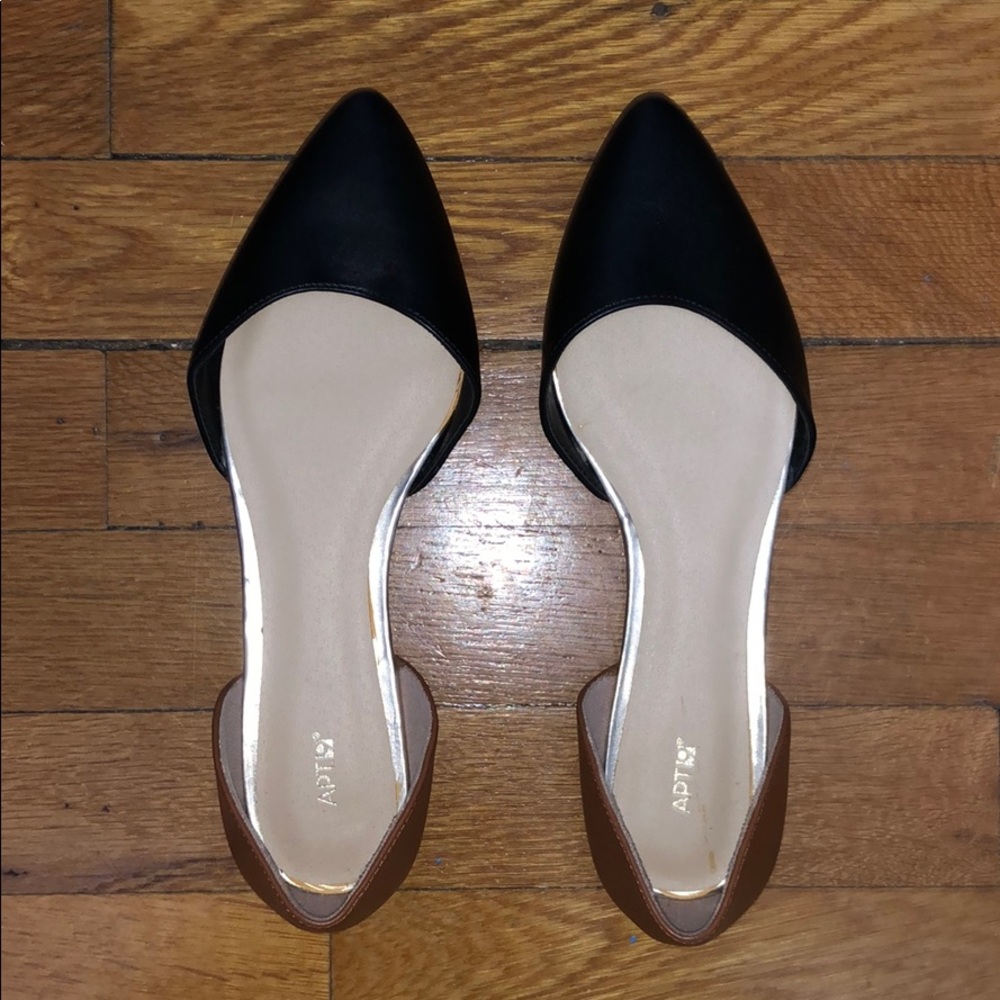Apt. 9 Size 6 Black and Brown Two-Tone Flats